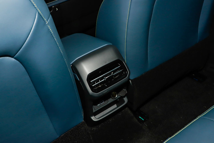 吉利几何G6 500KM 2024款 公务版