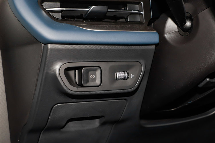 吉利几何G6 500KM 2024款 公务版