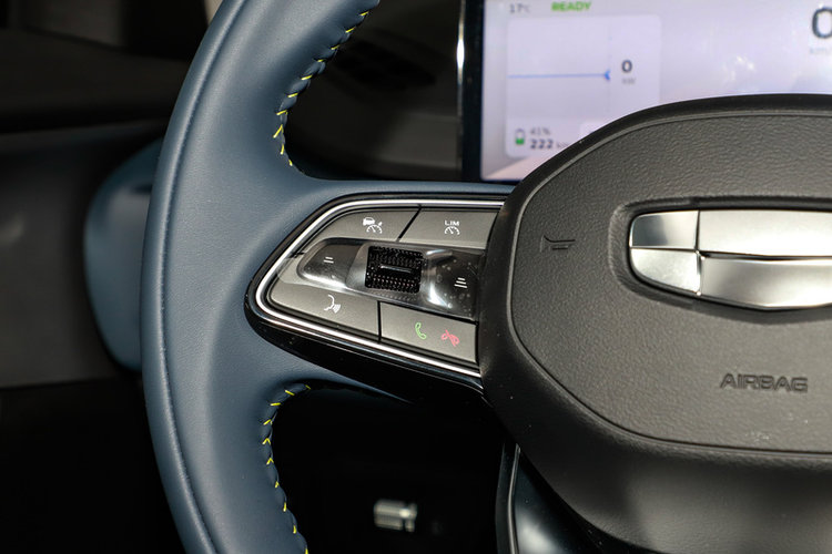 吉利几何G6 500KM 2024款 公务版