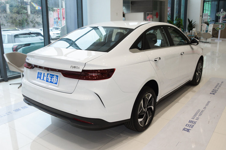 吉利几何G6 500KM 2024款 公务版