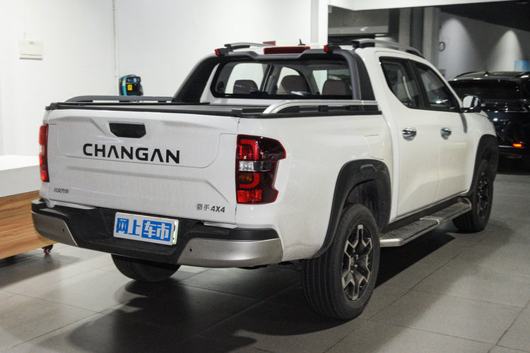 长安猎手 骑士版  旗舰型 2024款 双电机四驱标箱