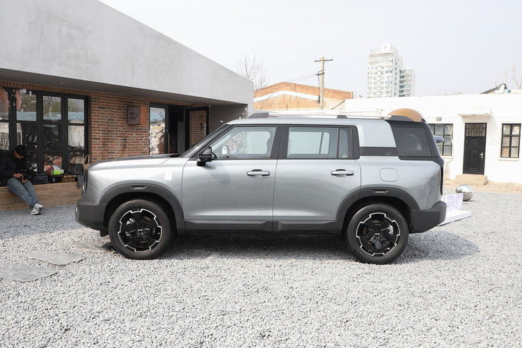 北京BJ30 1.5T 2024款 魔核电驱进阶版